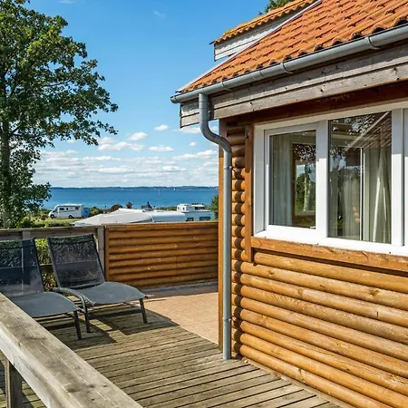 2 Bedroom Stunning In